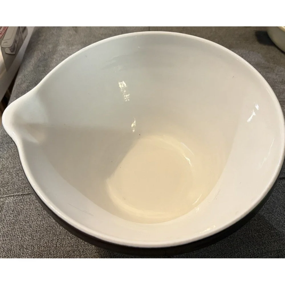 Vintage Black & White Pottery Mixing Bowl Pour Spout Stoneware Kitchenware 6